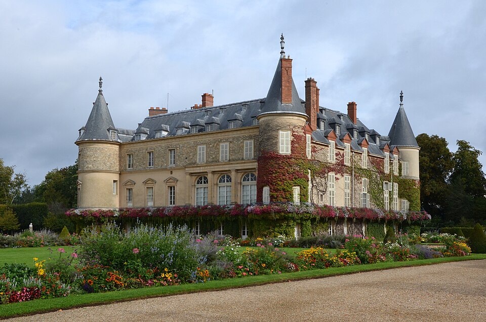 Napoléon en six châteaux : de l'école de Brienne à la dernière nuit de Rambouillet