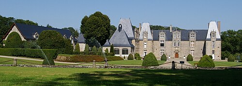 Château de la Roche-Pichemer