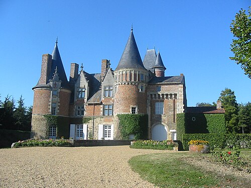 Château du Coudray-Montbault