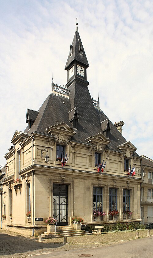 mairie de Coucy-le-Château-Auffrique