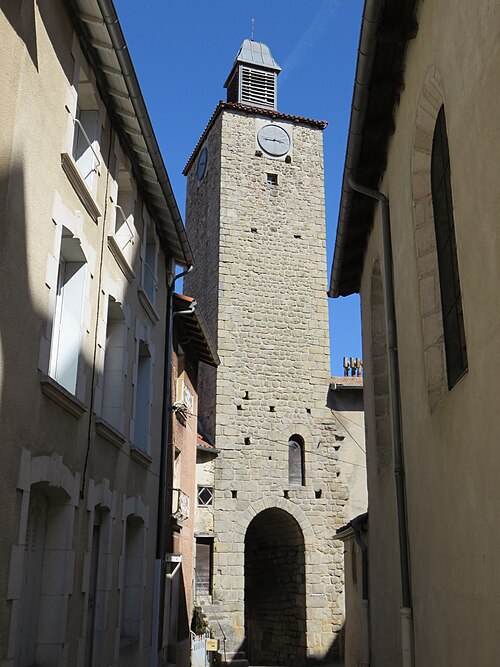tour d'entrée du château de Craponne-sur-Arzon