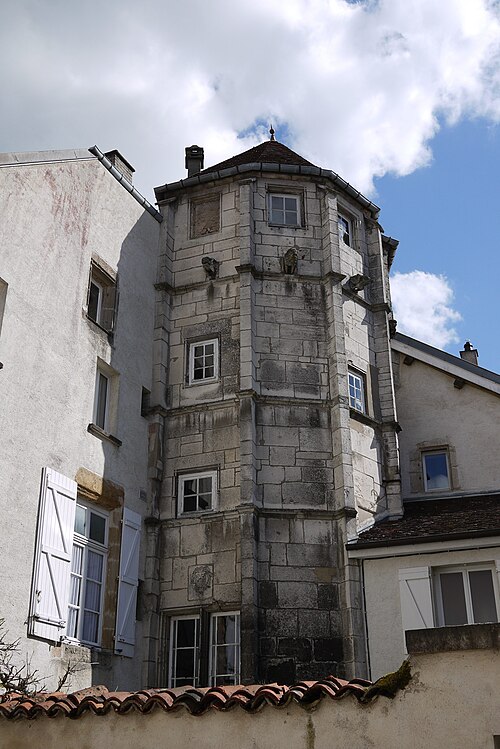 hôtel, 11 rue Château-du-Mont