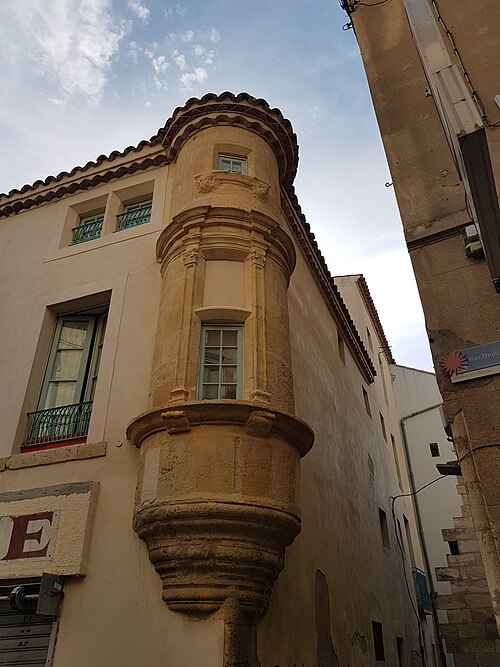 tourelle d'angle, 73 rue Droite