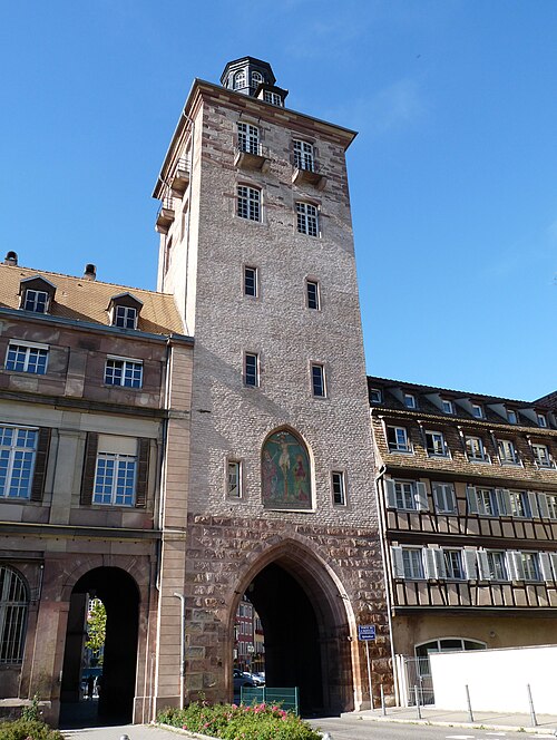 tour-porte de l'Hôpital civil de Strasbourg