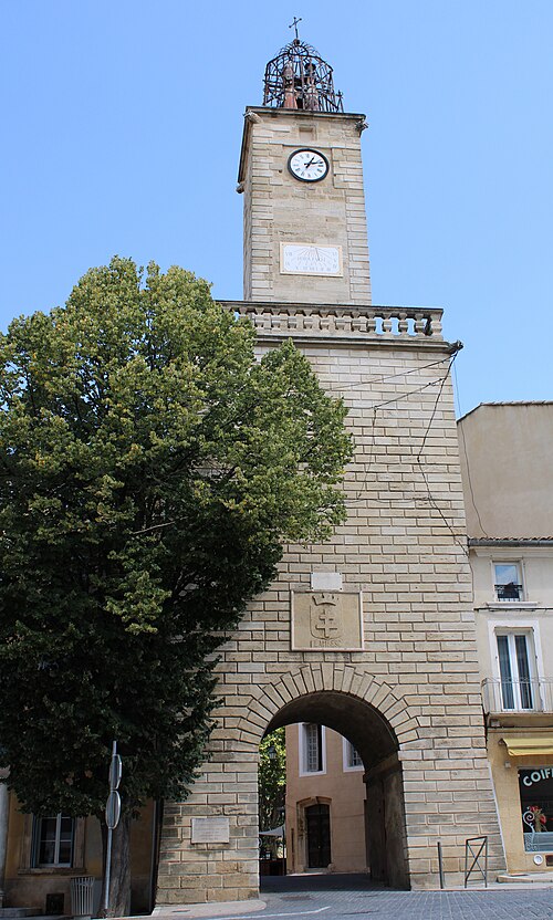 tour du Jacquemart