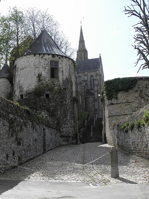 anciennes fortifications