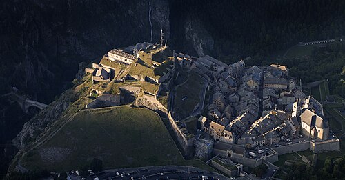 fortifications de la ville haute