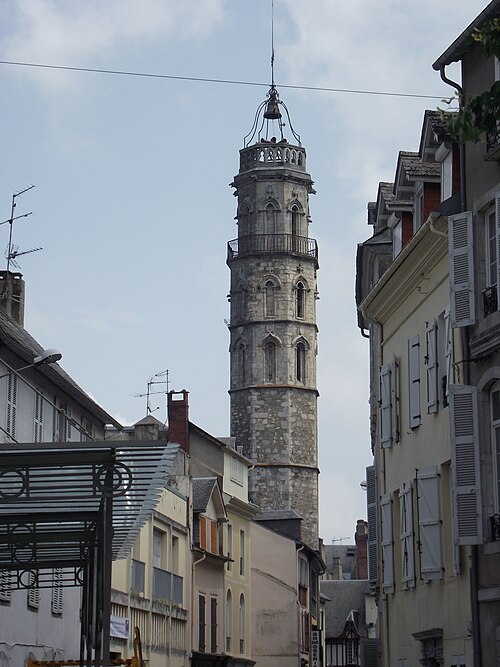 tour des Jacobins