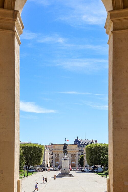 porte du Peyrou