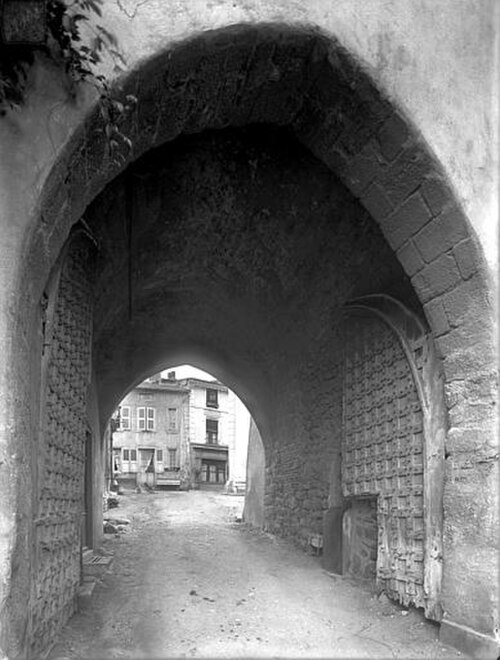 porte de ville