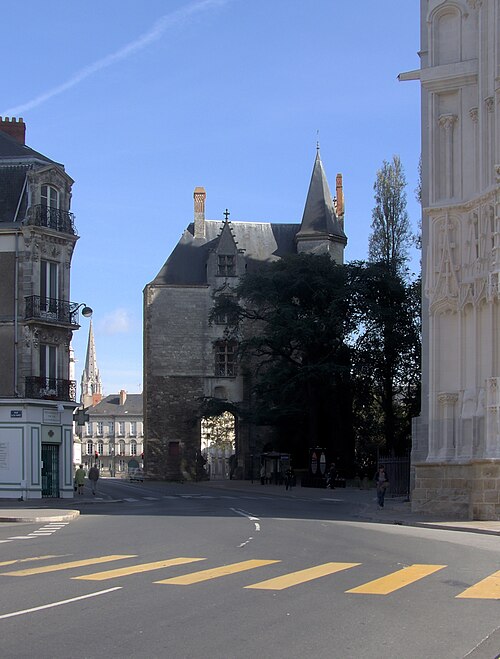 porte Saint-Pierre