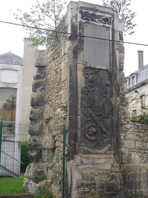 porte Bazée