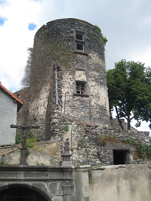 vieille tour de Marsat