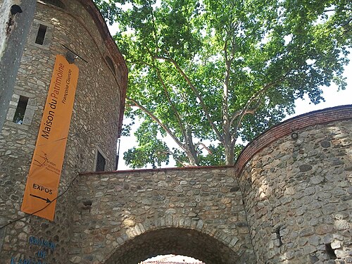 porte d'Espagne