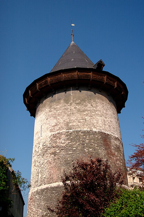 tour Jeanne-d'Arc