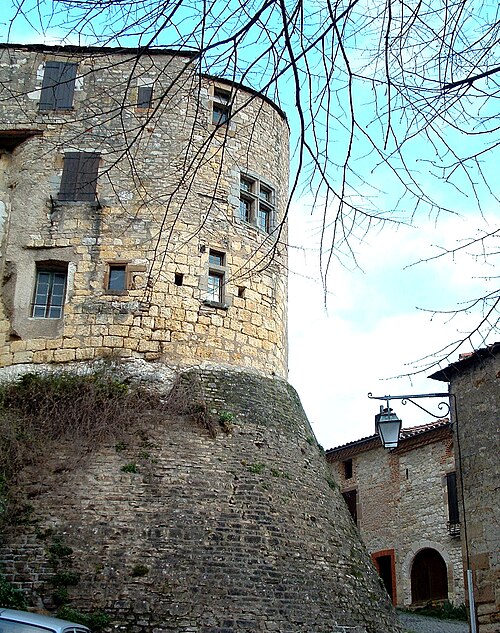 tour la Barbacane