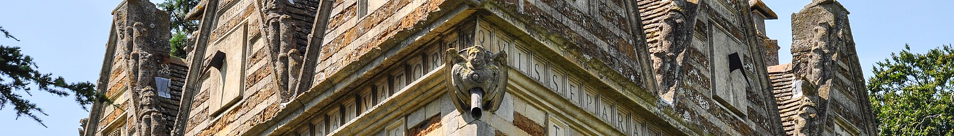 Triangular Lodge