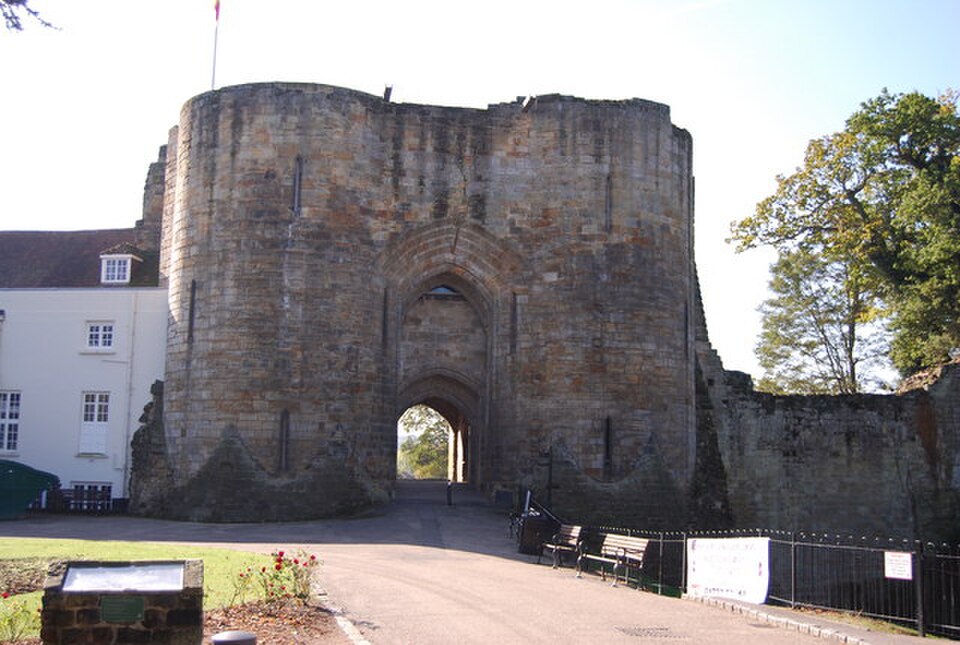 Tonbridge Castle Gatehouse