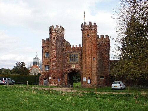 Lullingstone Castle