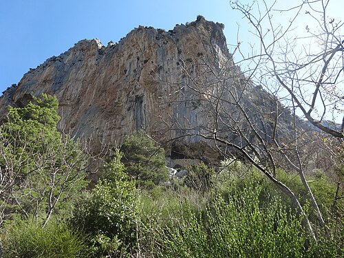 Forteresse troglodyte